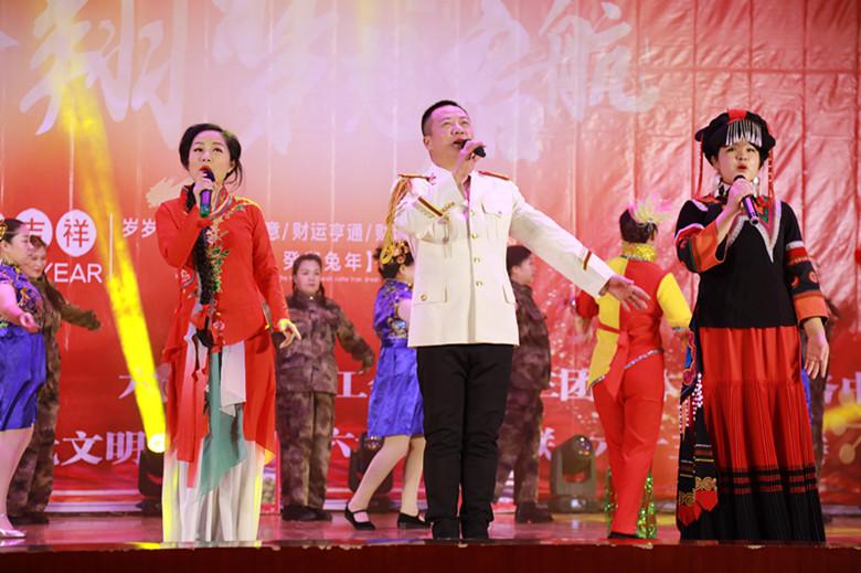 沙林演员的魅力人生，舞台背后的探寻之路