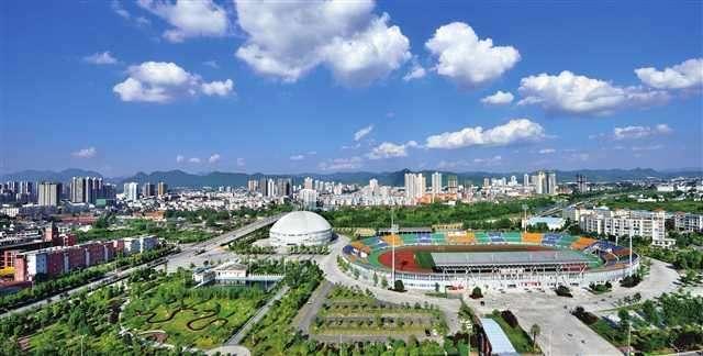 秀山县新建机场开工奠基，探索小巷独特风味之旅